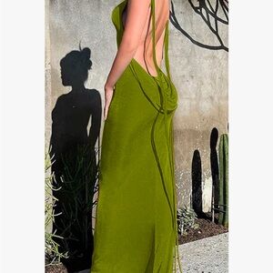 Elegant Green Backless Dress